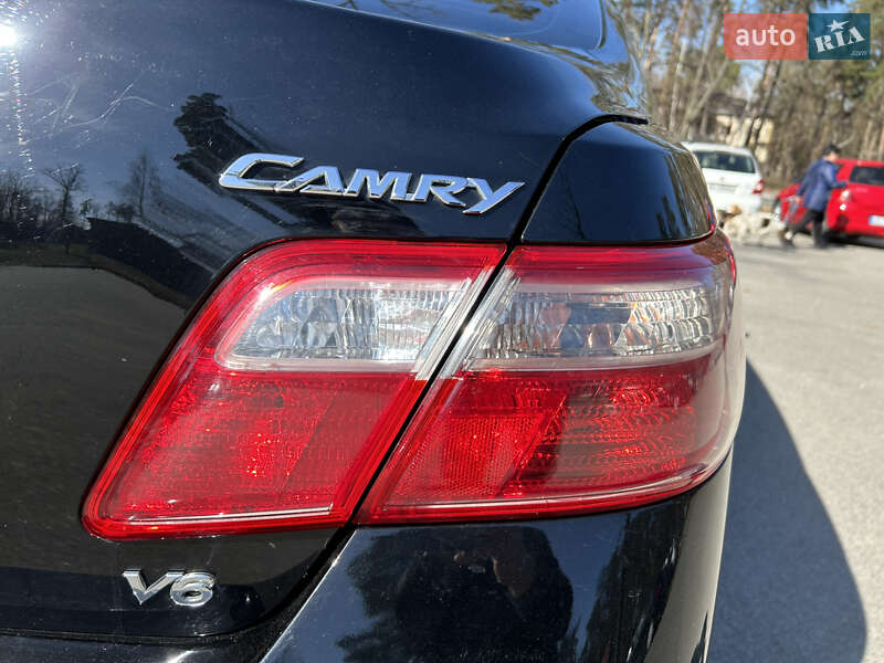 Седан Toyota Camry 2007 в Киеве