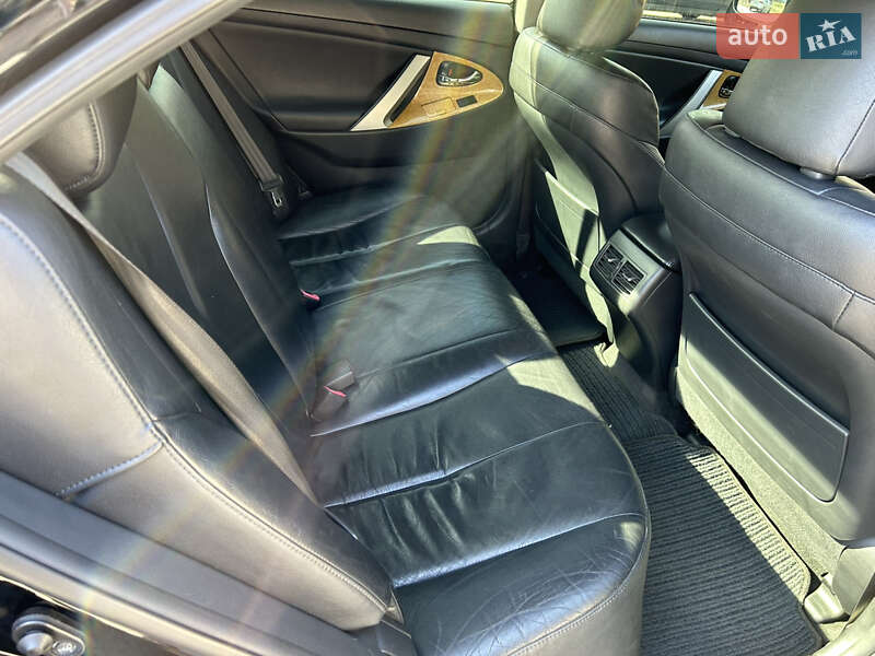 Седан Toyota Camry 2007 в Киеве