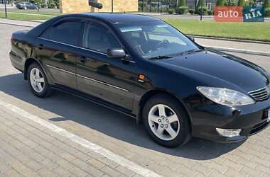 Седан Toyota Camry 2005 в Измаиле
