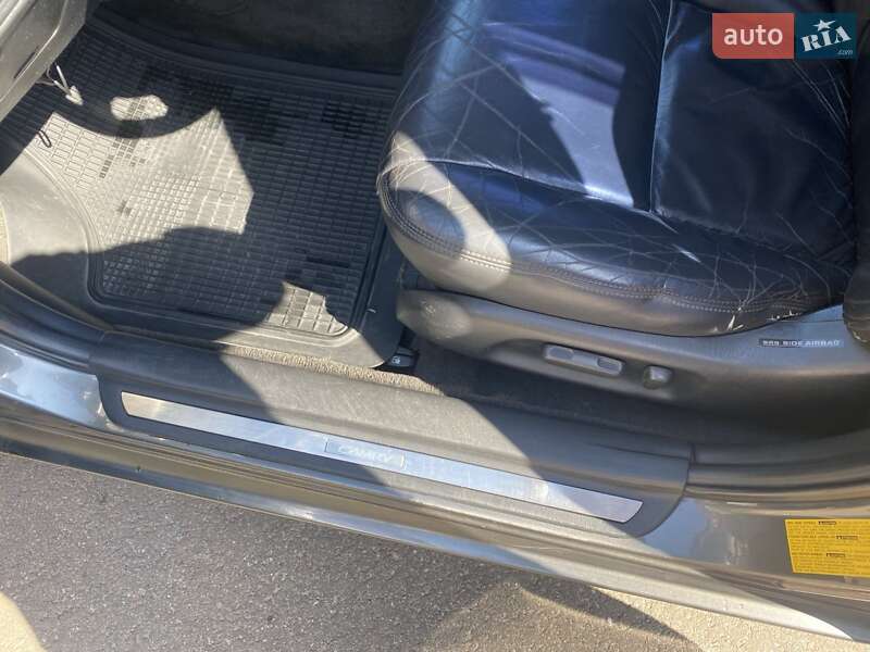 Седан Toyota Camry 2003 в Києві