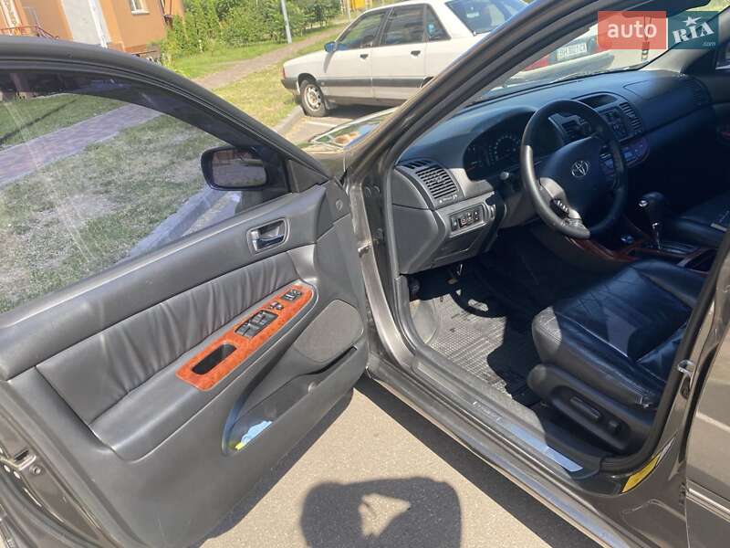 Седан Toyota Camry 2003 в Києві