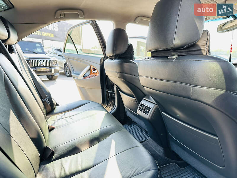 Седан Toyota Camry 2008 в Харькове