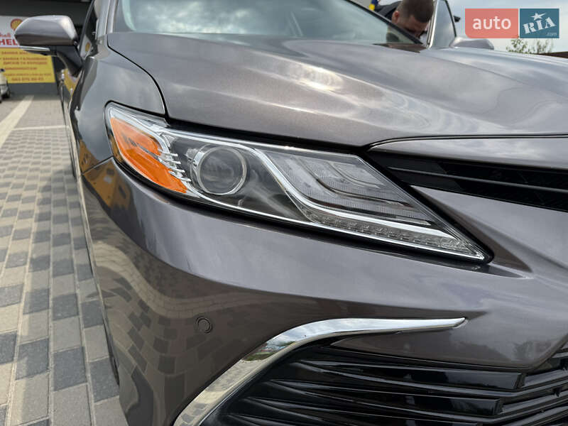 Седан Toyota Camry 2021 в Ирпене