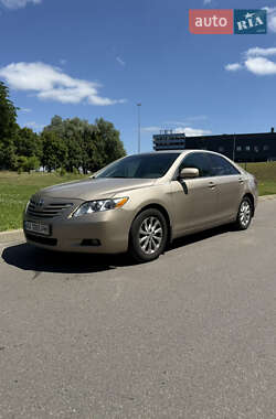 Седан Toyota Camry 2006 в Киеве