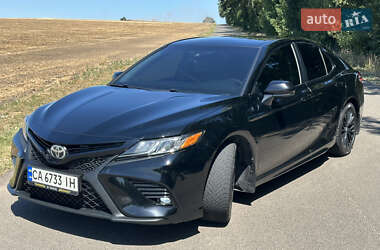 Седан Toyota Camry 2017 в Смілі