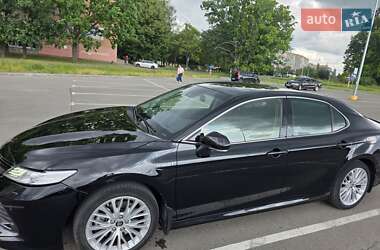 Седан Toyota Camry 2019 в Кропивницком