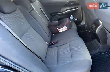 Седан Toyota Camry 2014 в 