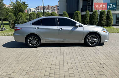Седан Toyota Camry 2014 в Хмельницком