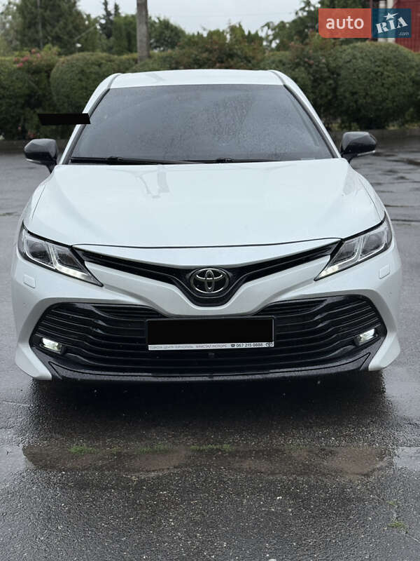 Toyota Camry 2018