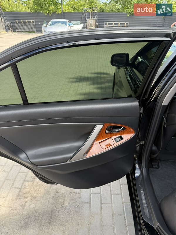 Седан Toyota Camry 2007 в Івано-Франківську