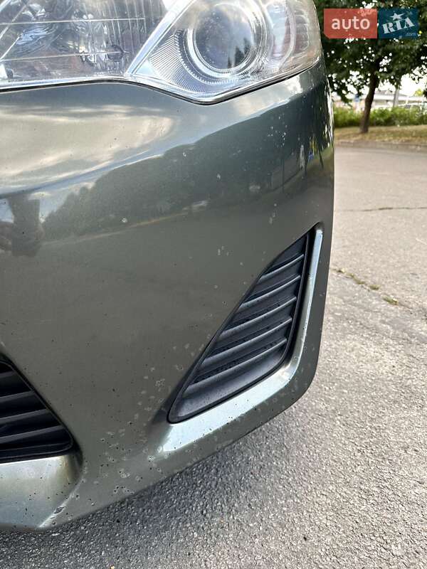 Седан Toyota Camry 2014 в Умані