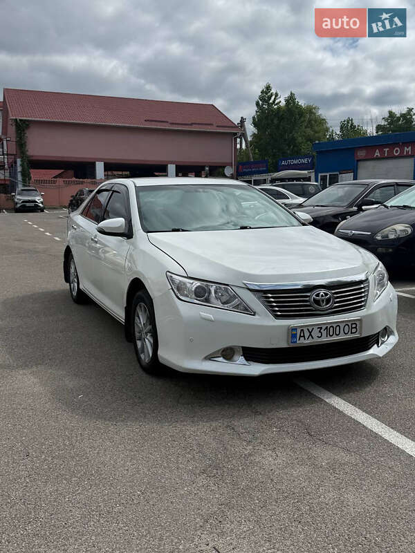 Toyota Camry 2012
