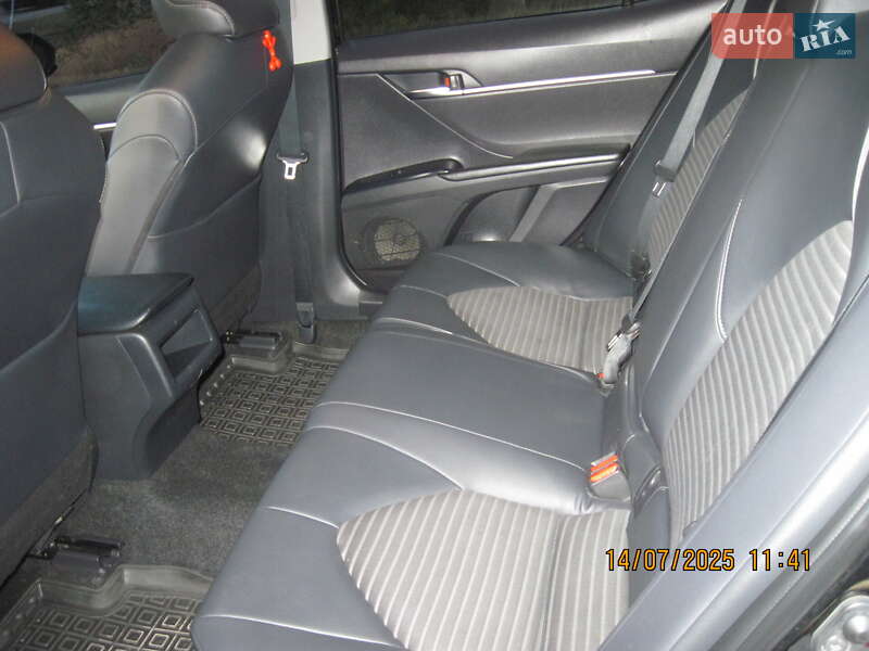 Седан Toyota Camry 2017 в Запорожье фото 20 Седан Toyota Camry 2017 в Запорожье