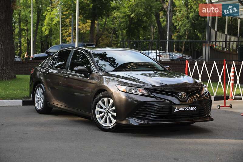 Toyota Camry 2018