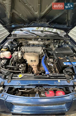 Седан Toyota Camry 1998 в 