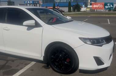 Седан Toyota Camry 2013 в Борисполе