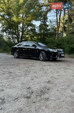 Седан Toyota Camry 2016 в Вишгороді
