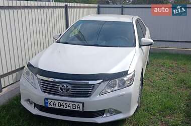 Седан Toyota Camry 2013 в Киеве