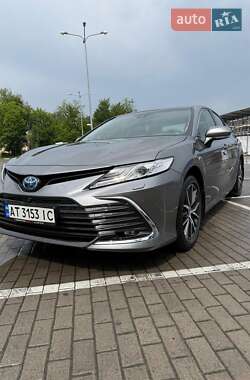 Седан Toyota Camry 2023 в Коломые