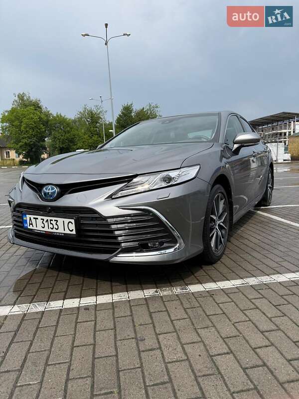 Toyota Camry 2023