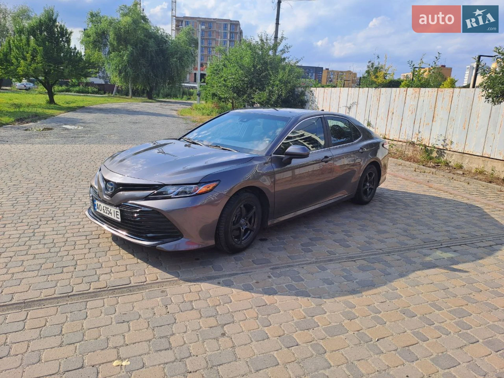 2020 Toyota Camry - мініатюра 2