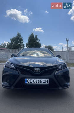 Седан Toyota Camry 2018 в Києві