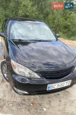 Седан Toyota Camry 2004 в Львове