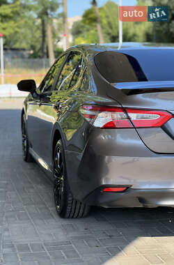 Седан Toyota Camry 2018 в 