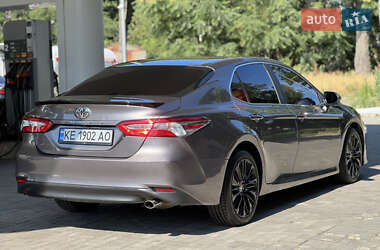 Седан Toyota Camry 2018 в 
