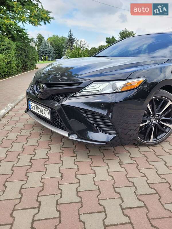 Седан Toyota Camry 2018 в Великій Михайлівці