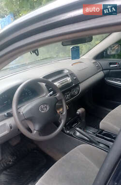 Седан Toyota Camry 2005 в 