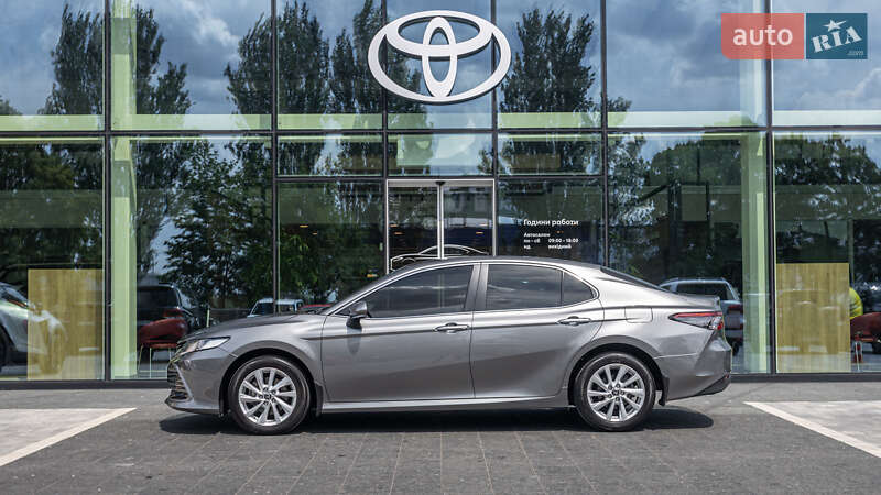 Седан Toyota Camry 2022 в Днепре фото 3 Седан Toyota Camry 2022 в Днепре