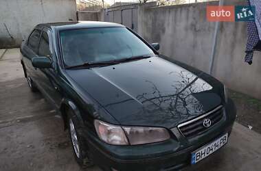 Седан Toyota Camry 2001 в Одессе