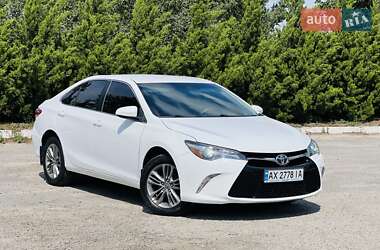 Седан Toyota Camry 2015 в Харькове