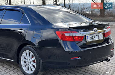Седан Toyota Camry 2012 в 