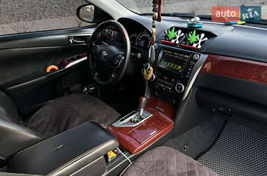 Седан Toyota Camry 2012 в 
