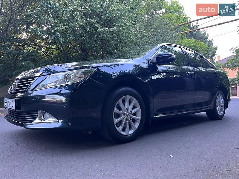 Седан Toyota Camry 2014 в Одессе