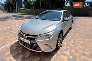 Седан Toyota Camry 2015 в Києві