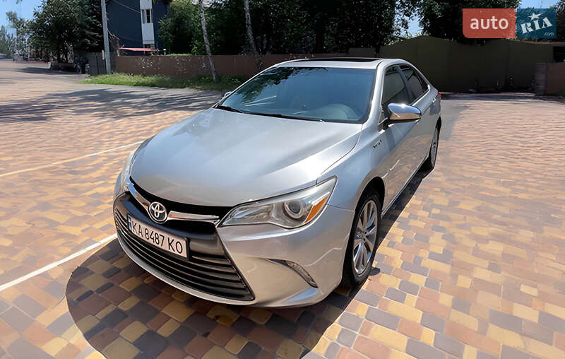 Toyota Camry 2015