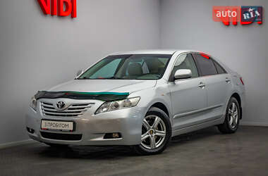 Седан Toyota Camry 2008 в Киеве