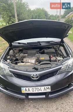 Седан Toyota Camry 2012 в Києві