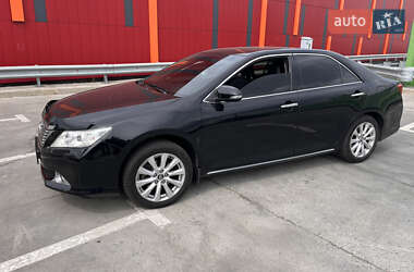 Седан Toyota Camry 2012 в 