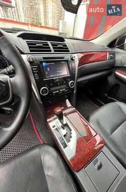 Седан Toyota Camry 2012 в 