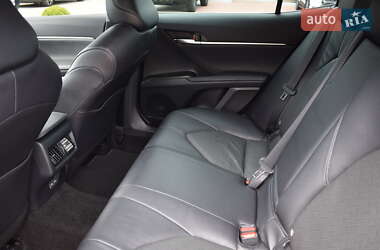 Седан Toyota Camry 2024 в 