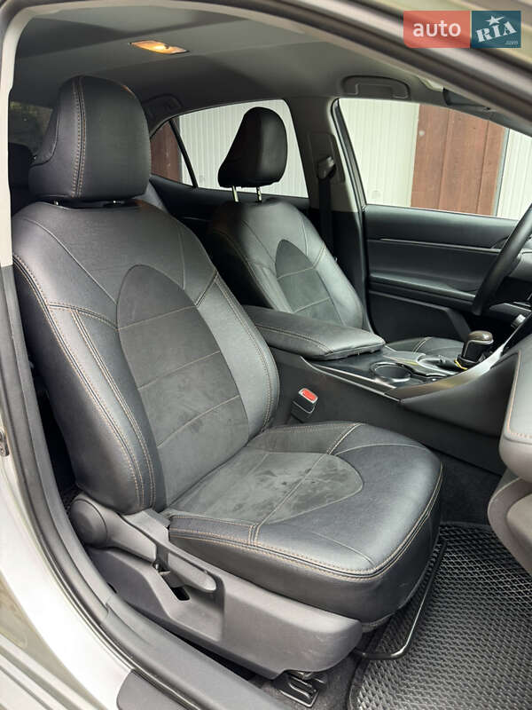 Седан Toyota Camry 2018 в Тернополе фото 13 Седан Toyota Camry 2018 в Тернополе