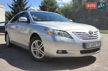 Седан Toyota Camry 2008 в Львове