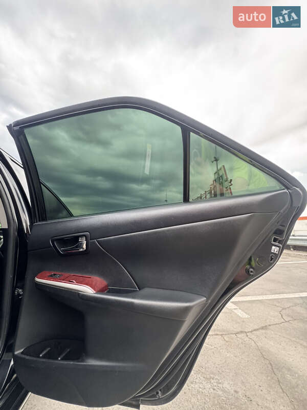 Седан Toyota Camry 2011 в Киеве
