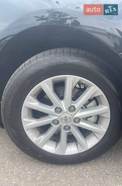 Седан Toyota Camry 2011 в 
