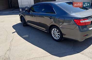 Седан Toyota Camry 2014 в 