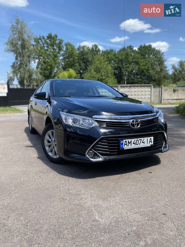 Toyota Camry 2017